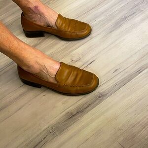 Classic Brown Loafers for Women